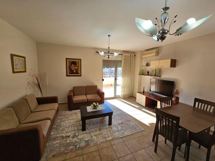 Central Apartment Tirana Extérieur photo