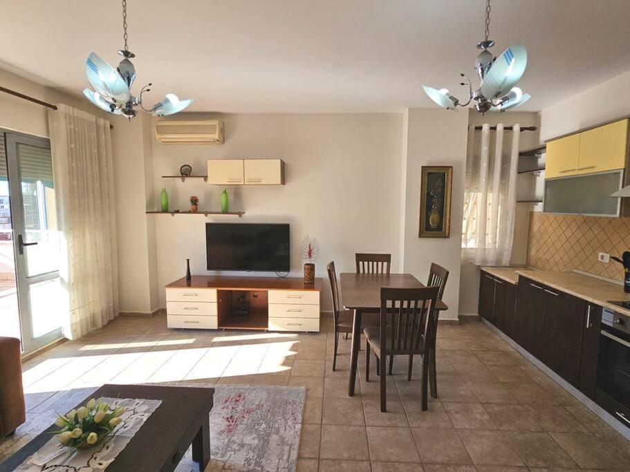 Central Apartment Tirana Extérieur photo